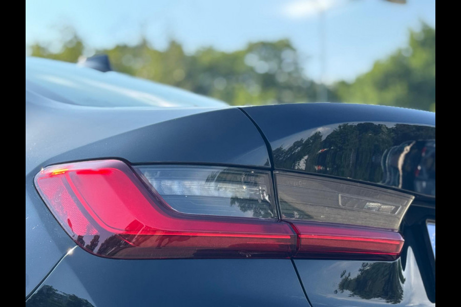BMW 3-serie 320i High Executive Edition, nieuw model, Nederlandse auto met nationale auto pas