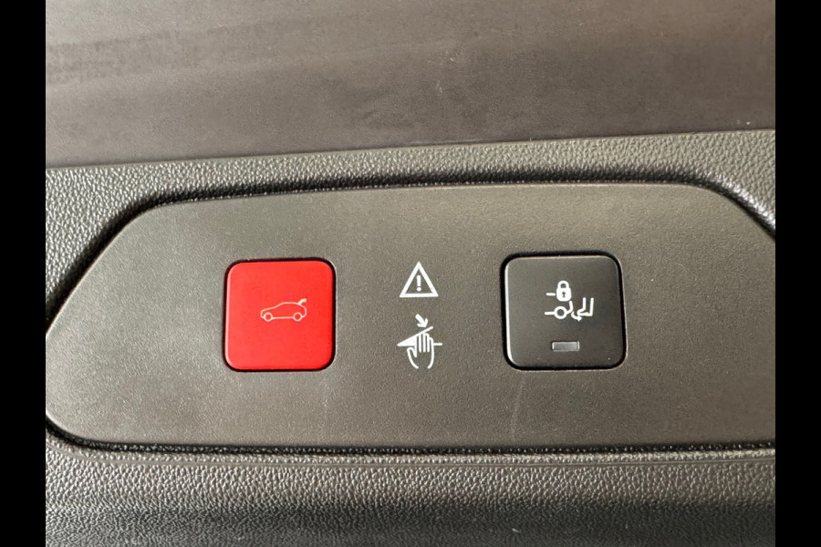 Opel Grandland X Turbo 1.2 Ultimate APPLE CARPLAY LANE-ASSIST NAVIGATIE CAMERA LEDER CRUISE AIRCO PDC STOEL/ STUURVERWARMING