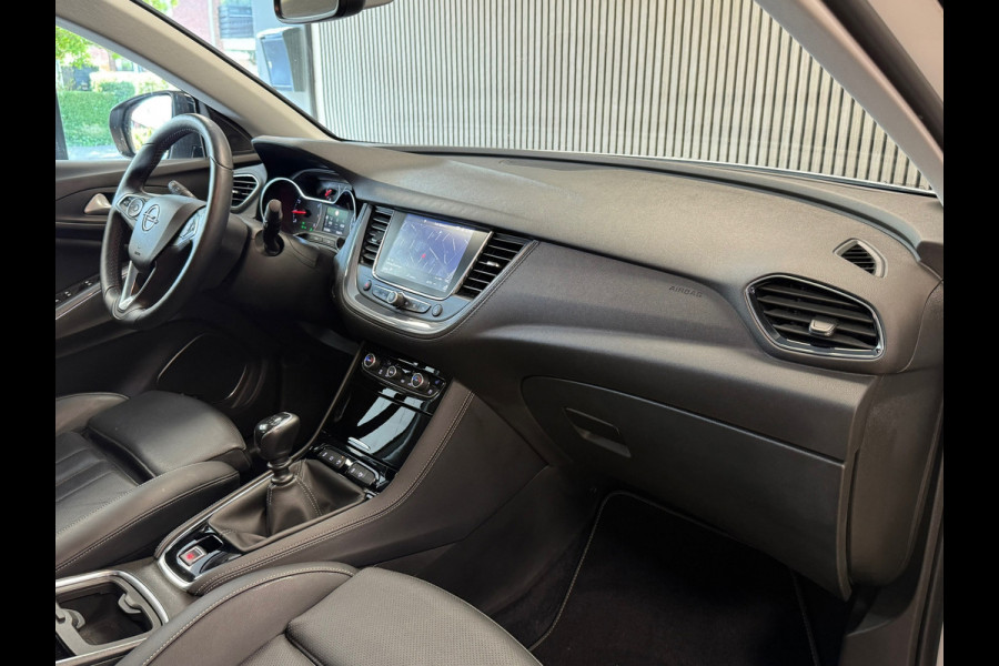 Opel Grandland X Turbo 1.2 Ultimate APPLE CARPLAY LANE-ASSIST NAVIGATIE CAMERA LEDER CRUISE AIRCO PDC STOEL/ STUURVERWARMING
