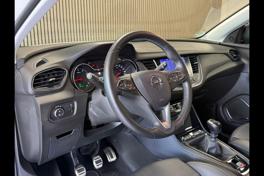 Opel Grandland X Turbo 1.2 Ultimate APPLE CARPLAY LANE-ASSIST NAVIGATIE CAMERA LEDER CRUISE AIRCO PDC STOEL/ STUURVERWARMING