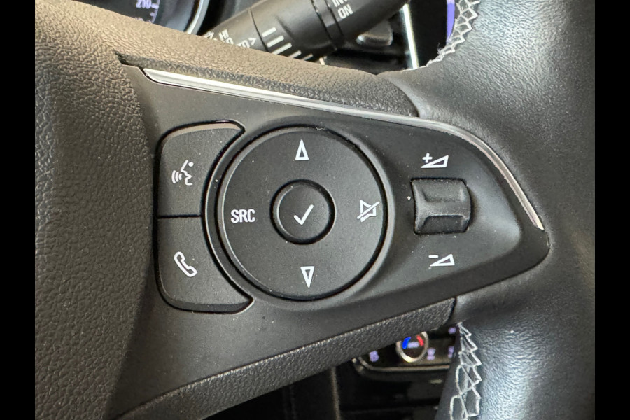 Opel Grandland X Turbo 1.2 Ultimate APPLE CARPLAY LANE-ASSIST NAVIGATIE CAMERA LEDER CRUISE AIRCO PDC STOEL/ STUURVERWARMING