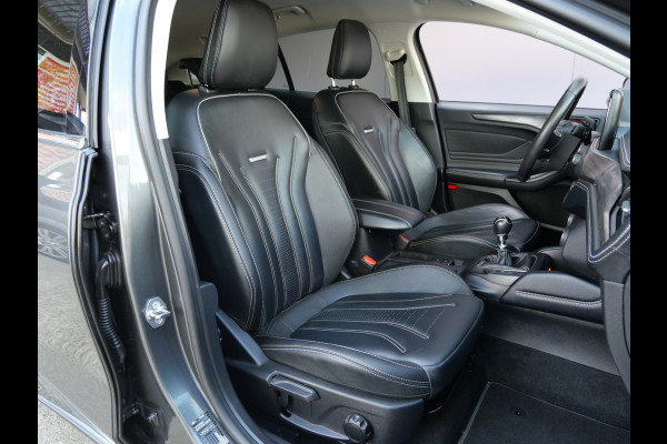 Ford FOCUS Wagon 1.0 ECOBOOST VIGNALE | LED | H.U.D. | LEER | STOEL+STUUR VERW | BTW-AUTO!!