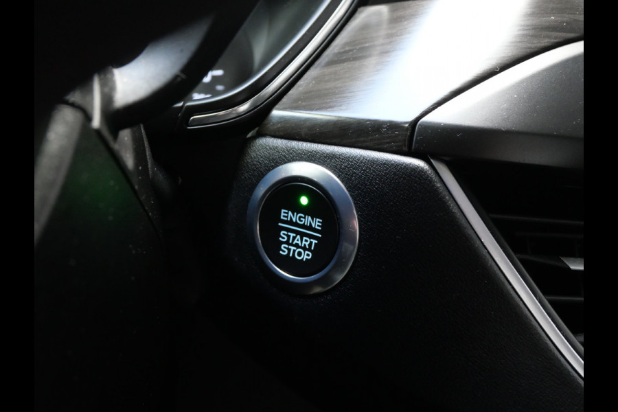 Ford FOCUS Wagon 1.0 ECOBOOST VIGNALE | LED | H.U.D. | LEER | STOEL+STUUR VERW | BTW-AUTO!!