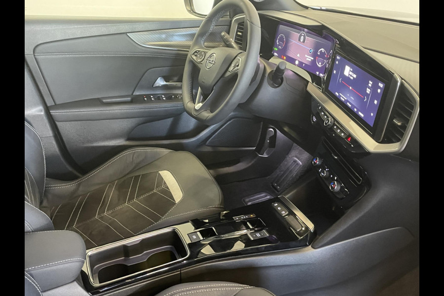 Opel Mokka 1.2 130pk Turbo Automaat Ultimate Navigatie Apple Carplay/Android Auto Camera Parkeersensoren achter Crusie Control Stoel-en stuurverwarming Ledverlichting Getinte ramen Climate Control