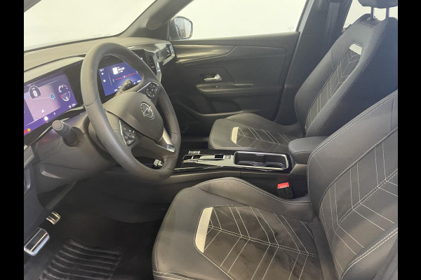 Opel Mokka 1.2 130pk Turbo Automaat Ultimate Navigatie Apple Carplay/Android Auto Camera Parkeersensoren achter Crusie Control Stoel-en stuurverwarming Ledverlichting Getinte ramen Climate Control