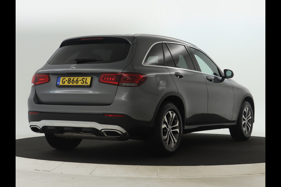 Mercedes-Benz GLC 200 Business Solution | Parkeerpakket + achtercamera | Privacy Glas | Electr. Stoelbediening | Led lights | Inclusief 24 maanden MB Certified garantie voor Europa.