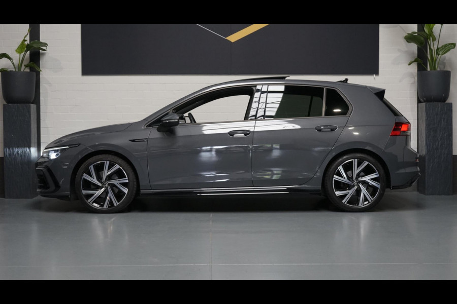 Volkswagen Golf VIII 1.5 eTSI R-Line ACC-AMBIANCE-CAMERA-HARMAN KARDON-IQ LIGHT-PANORAMA-NAVIGATIE