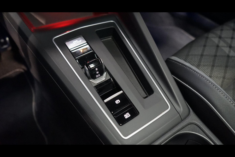 Volkswagen Golf VIII 1.5 eTSI R-Line ACC-AMBIANCE-CAMERA-HARMAN KARDON-IQ LIGHT-PANORAMA-NAVIGATIE