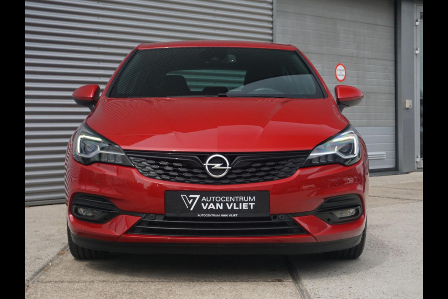 Opel Astra 1.2 Turbo 130 Pk Elegance | Navigatie Pro | Lederen bekleding | Winterpack | Climate Control | Parkeersensoren/Camera  | Privacy Glass |  Carplay/AndroidAuto |