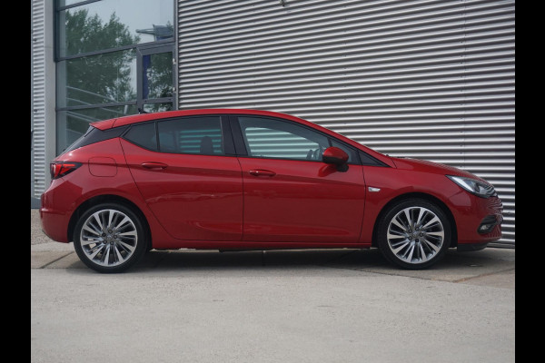 Opel Astra 1.2 Turbo 130 Pk Elegance | Navigatie Pro | Lederen bekleding | Winterpack | Climate Control | Parkeersensoren/Camera  | Privacy Glass |  Carplay/AndroidAuto |
