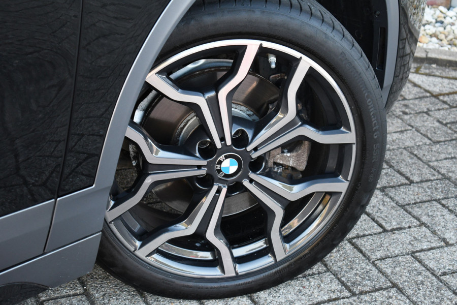 BMW X2 sDrive20i 192pk M-Sport X Pano HUD 19inch Adp-LED El-Klep