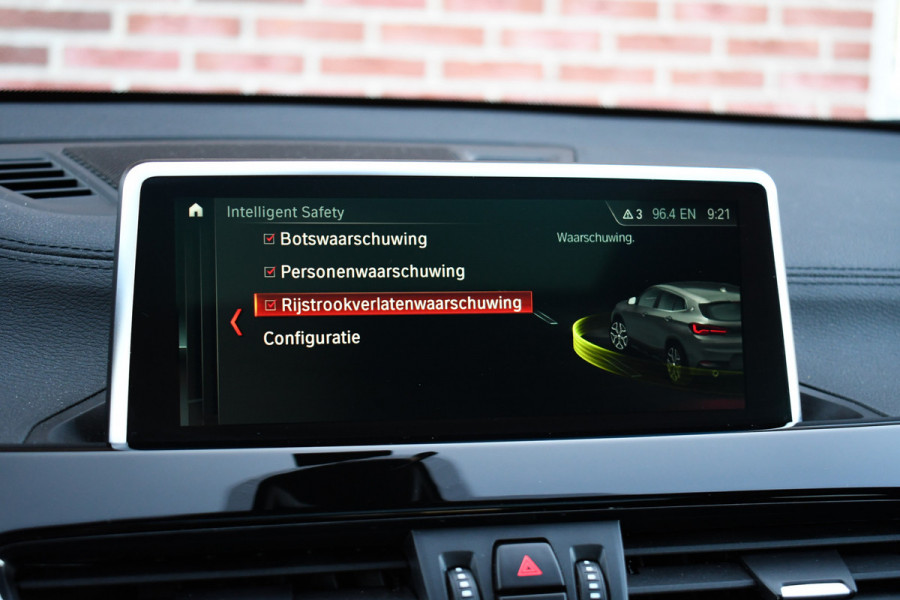 BMW X2 sDrive20i 192pk M-Sport X Pano HUD 19inch Adp-LED El-Klep
