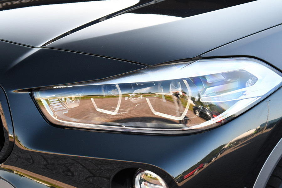 BMW X2 sDrive20i 192pk M-Sport X Pano HUD 19inch Adp-LED El-Klep