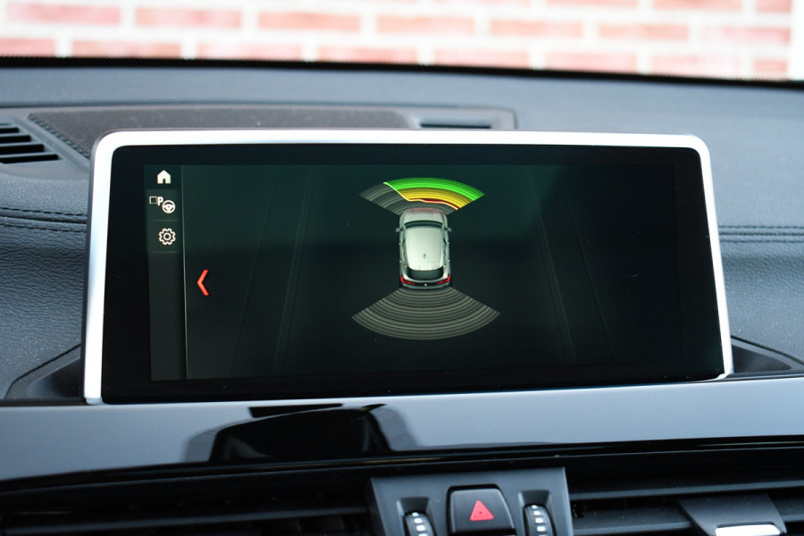 BMW X2 sDrive20i 192pk M-Sport X Pano HUD 19inch Adp-LED El-Klep