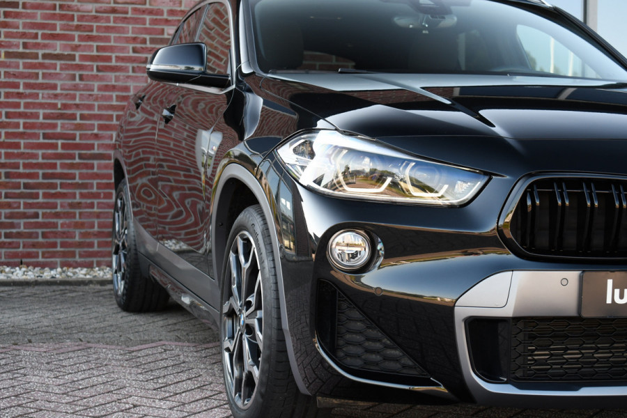 BMW X2 sDrive20i 192pk M-Sport X Pano HUD 19inch Adp-LED El-Klep