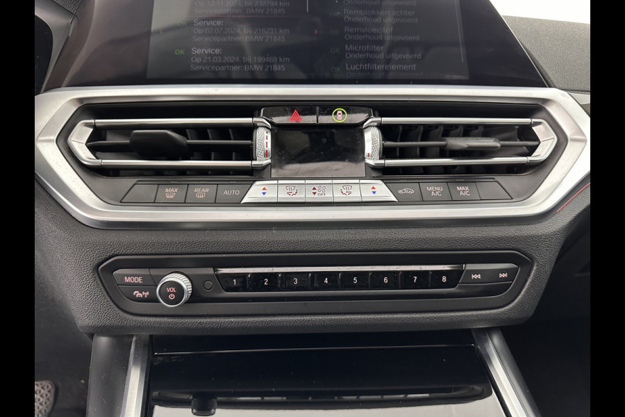BMW 3-serie 320i Executive Edition Sport-Line Aut. *PANO | LEATHER-MICROFIBRE | FULL-LED | DIGI-COCKPIT | SPORT-SEATS | HIFI-SOUND | NAVI-FULLMAP | AMBIENT-LIGHT | ECC | CARPLAY | DAB | PDC | CRUISE | 17''ALU*
