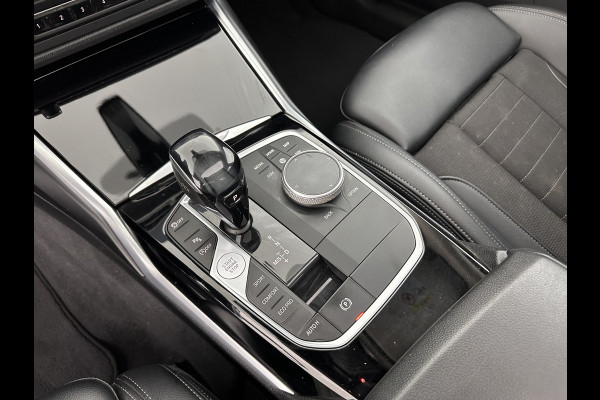 BMW 3-serie 320i Executive Edition Sport-Line Aut. *PANO | LEATHER-MICROFIBRE | FULL-LED | DIGI-COCKPIT | SPORT-SEATS | HIFI-SOUND | NAVI-FULLMAP | AMBIENT-LIGHT | ECC | CARPLAY | DAB | PDC | CRUISE | 17''ALU*