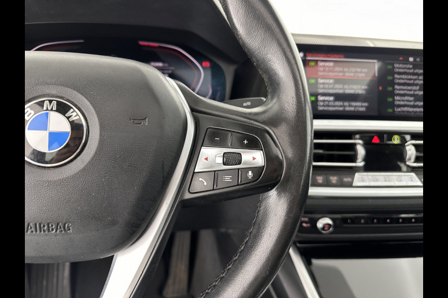 BMW 3-serie 320i Executive Edition Sport-Line Aut. *PANO | LEATHER-MICROFIBRE | FULL-LED | DIGI-COCKPIT | SPORT-SEATS | HIFI-SOUND | NAVI-FULLMAP | AMBIENT-LIGHT | ECC | CARPLAY | DAB | PDC | CRUISE | 17''ALU*
