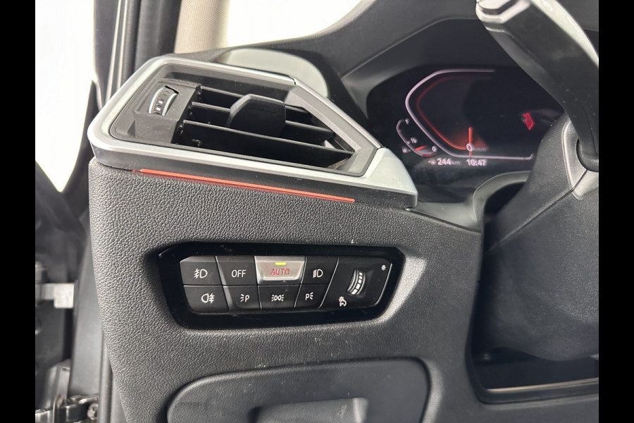 BMW 3-serie 320i Executive Edition Sport-Line Aut. *PANO | LEATHER-MICROFIBRE | FULL-LED | DIGI-COCKPIT | SPORT-SEATS | HIFI-SOUND | NAVI-FULLMAP | AMBIENT-LIGHT | ECC | CARPLAY | DAB | PDC | CRUISE | 17''ALU*