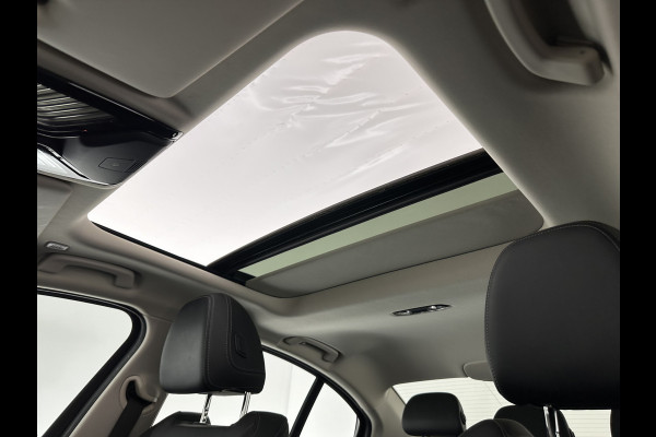 BMW 3-serie 320i Executive Edition Sport-Line Aut. *PANO | LEATHER-MICROFIBRE | FULL-LED | DIGI-COCKPIT | SPORT-SEATS | HIFI-SOUND | NAVI-FULLMAP | AMBIENT-LIGHT | ECC | CARPLAY | DAB | PDC | CRUISE | 17''ALU*