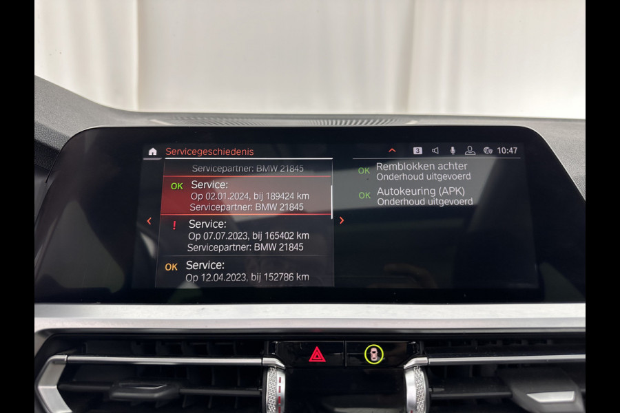 BMW 3-serie 320i Executive Edition Sport-Line Aut. *PANO | LEATHER-MICROFIBRE | FULL-LED | DIGI-COCKPIT | SPORT-SEATS | HIFI-SOUND | NAVI-FULLMAP | AMBIENT-LIGHT | ECC | CARPLAY | DAB | PDC | CRUISE | 17''ALU*
