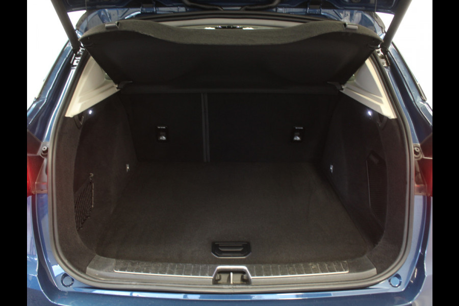 Lynk & Co 01 1.5 12 X OP VOORRAAD V.A. 40.000 KM | CARPLAY | 360CAMERA | DAB | PANODAK | LED | STOELVERW | ADAPCRUISE | WIFI |