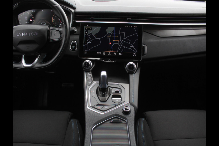 Lynk & Co 01 1.5 12 X OP VOORRAAD V.A. 40.000 KM | CARPLAY | 360CAMERA | DAB | PANODAK | LED | STOELVERW | ADAPCRUISE | WIFI |