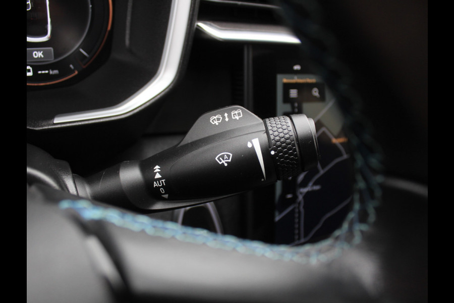 Lynk & Co 01 1.5 12 X OP VOORRAAD V.A. 40.000 KM | CARPLAY | 360CAMERA | DAB | PANODAK | LED | STOELVERW | ADAPCRUISE | WIFI |