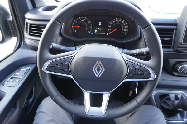 Renault Trafic 2.0 Blue dC1 150PK T30 L2H1 nr.V132 | Airco | Cruise | Navi | Camera
