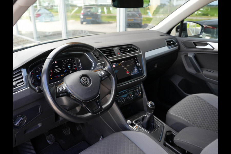Volkswagen Tiguan 1.5 TSI Comfortline Business | Adaptive Cruise | DAB | Climate Control | Trekhaak