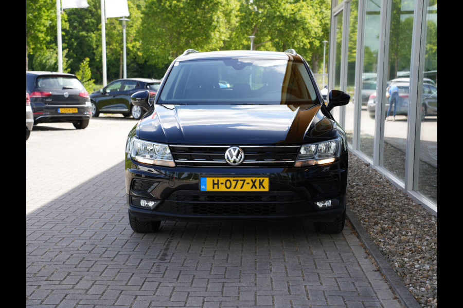 Volkswagen Tiguan 1.5 TSI Comfortline Business | Adaptive Cruise | DAB | Climate Control | Trekhaak