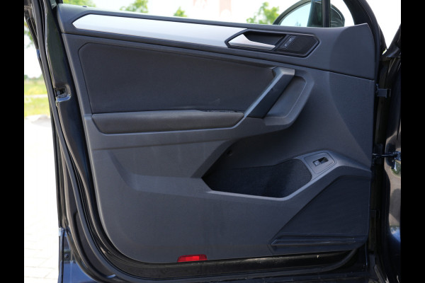 Volkswagen Tiguan 1.5 TSI Comfortline Business | Adaptive Cruise | DAB | Climate Control | Trekhaak