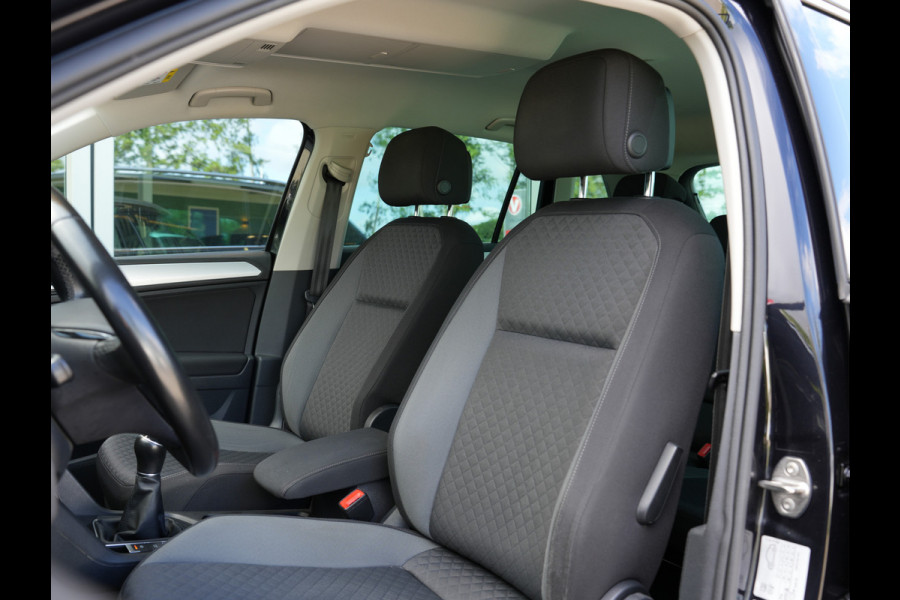 Volkswagen Tiguan 1.5 TSI Comfortline Business | Adaptive Cruise | DAB | Climate Control | Trekhaak