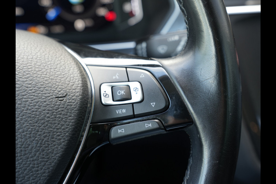 Volkswagen Tiguan 1.5 TSI Comfortline Business | Adaptive Cruise | DAB | Climate Control | Trekhaak