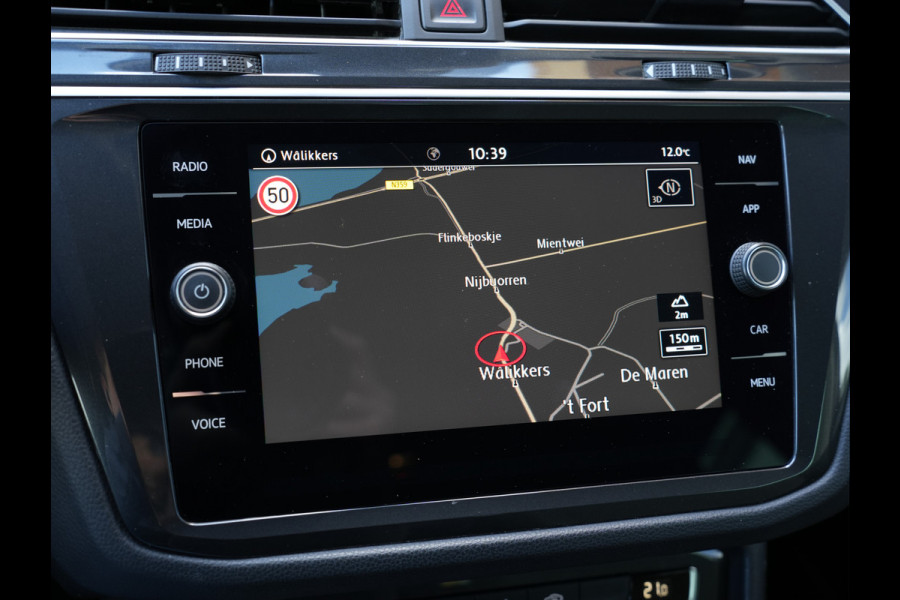 Volkswagen Tiguan 1.5 TSI Comfortline Business | Adaptive Cruise | DAB | Climate Control | Trekhaak