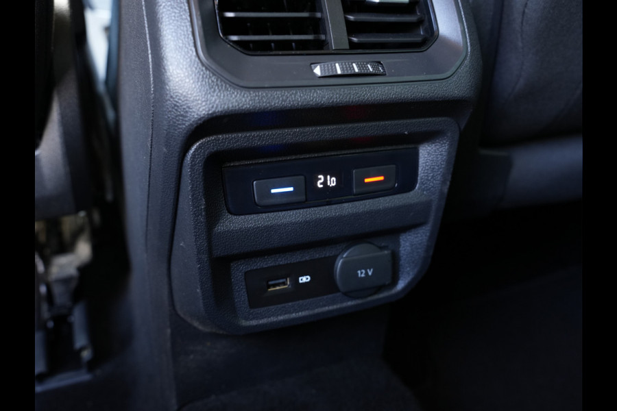 Volkswagen Tiguan 1.5 TSI Comfortline Business | Adaptive Cruise | DAB | Climate Control | Trekhaak