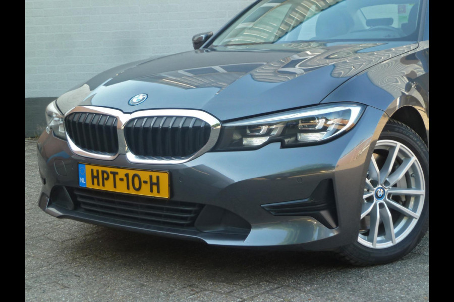 BMW 3-serie 330e High Executive|Sportstoelen|Camera|Live-Cockpit-Pro|Park-Assist|Active-Guard-Plus|HiFi-Audio