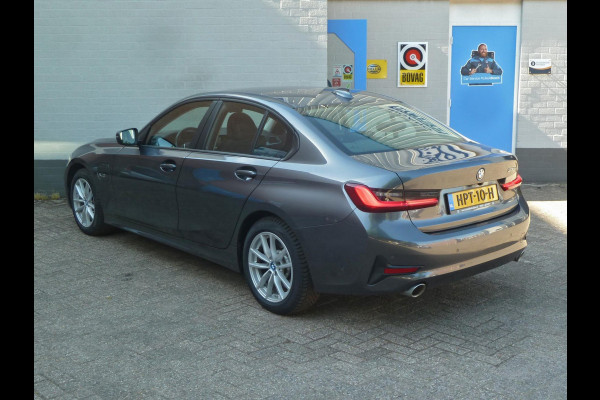 BMW 3-serie 330e High Executive|Sportstoelen|Camera|Live-Cockpit-Pro|Park-Assist|Active-Guard-Plus|HiFi-Audio