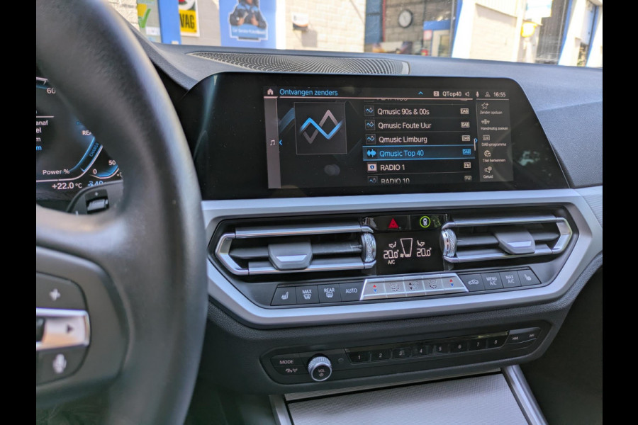 BMW 3-serie 330e High Executive|Sportstoelen|Camera|Live-Cockpit-Pro|Park-Assist|Active-Guard-Plus|HiFi-Audio
