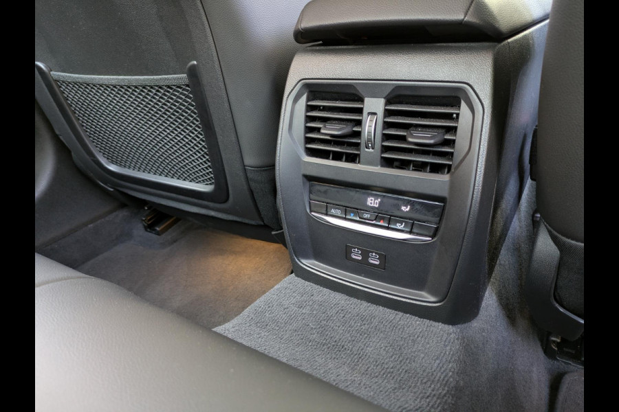 BMW 3-serie 330e High Executive|Sportstoelen|Camera|Live-Cockpit-Pro|Park-Assist|Active-Guard-Plus|HiFi-Audio