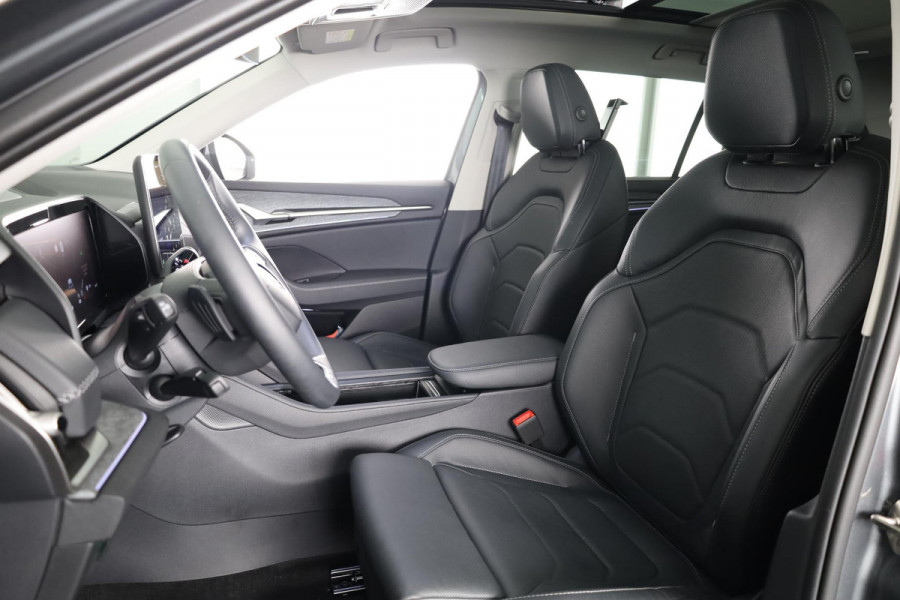 Škoda Kodiaq 1.5 TSI PHEV Business Edition 204pk | Panoramadak | Trekhaak | Light&View pakket | Head up display