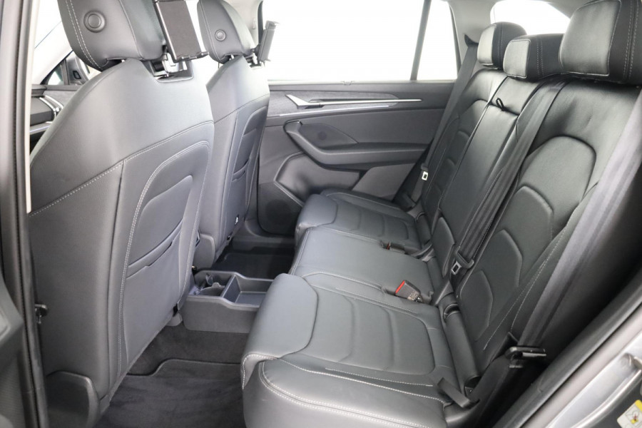 Škoda Kodiaq 1.5 TSI PHEV Business Edition 204pk | Panoramadak | Trekhaak | Light&View pakket | Head up display