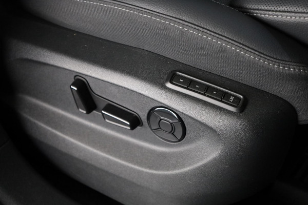 Škoda Kodiaq 1.5 TSI PHEV Business Edition 204pk | Panoramadak | Trekhaak | Light&View pakket | Head up display