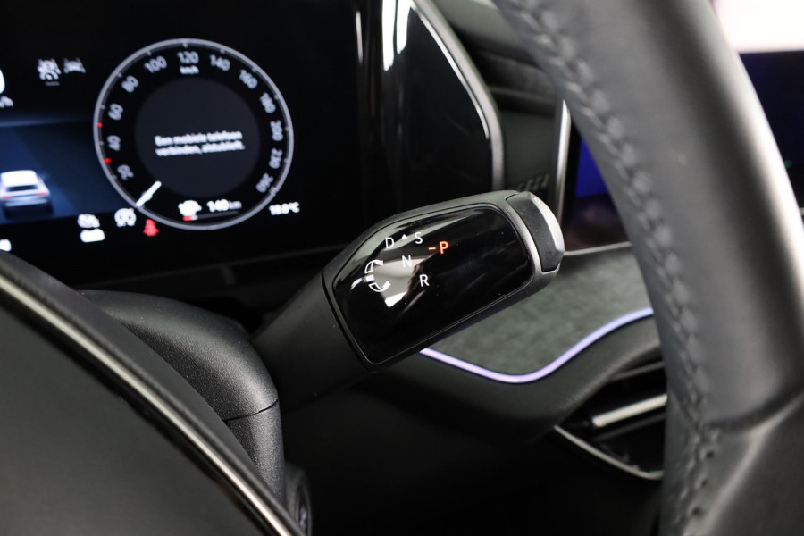 Škoda Kodiaq 1.5 TSI PHEV Business Edition 204pk | Panoramadak | Trekhaak | Light&View pakket | Head up display