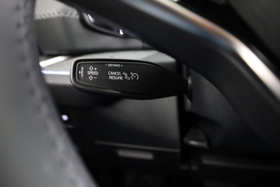 Škoda Kodiaq 1.5 TSI PHEV Business Edition 204pk | Panoramadak | Trekhaak | Light&View pakket | Head up display