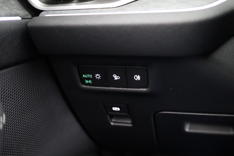 Škoda Kodiaq 1.5 TSI PHEV Business Edition 204pk | Panoramadak | Trekhaak | Light&View pakket | Head up display