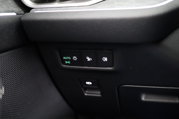Škoda Kodiaq 1.5 TSI PHEV Business Edition 204pk | Panoramadak | Trekhaak | Light&View pakket | Head up display