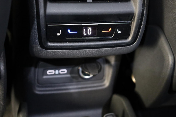 Škoda Kodiaq 1.5 TSI PHEV Business Edition 204pk | Panoramadak | Trekhaak | Light&View pakket | Head up display