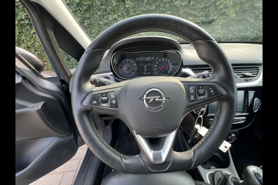 Opel Corsa 1.4 GSi 150 PK | Recaro Stoelen | Bi-Xenon | Stoel + Stuurverwarming
