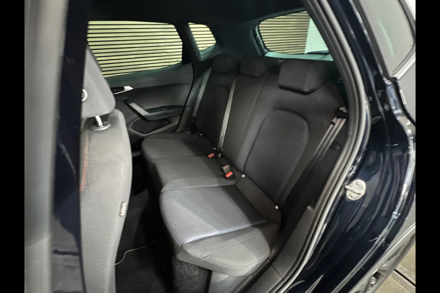 Seat Arona 1.0 TSI FR Bus. Intense | Facelift | Camera | Carplay | Matrix LED | Virtual | Ambient | Fabrieksgarantie